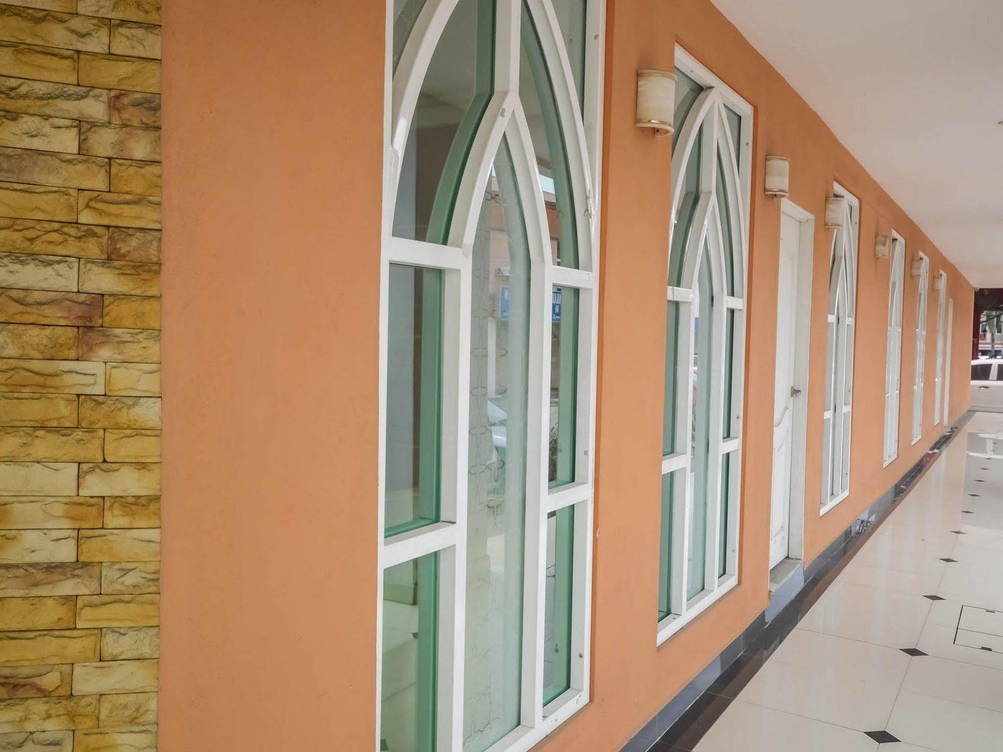 Nida Rooms Rawang Central Utama Exterior photo